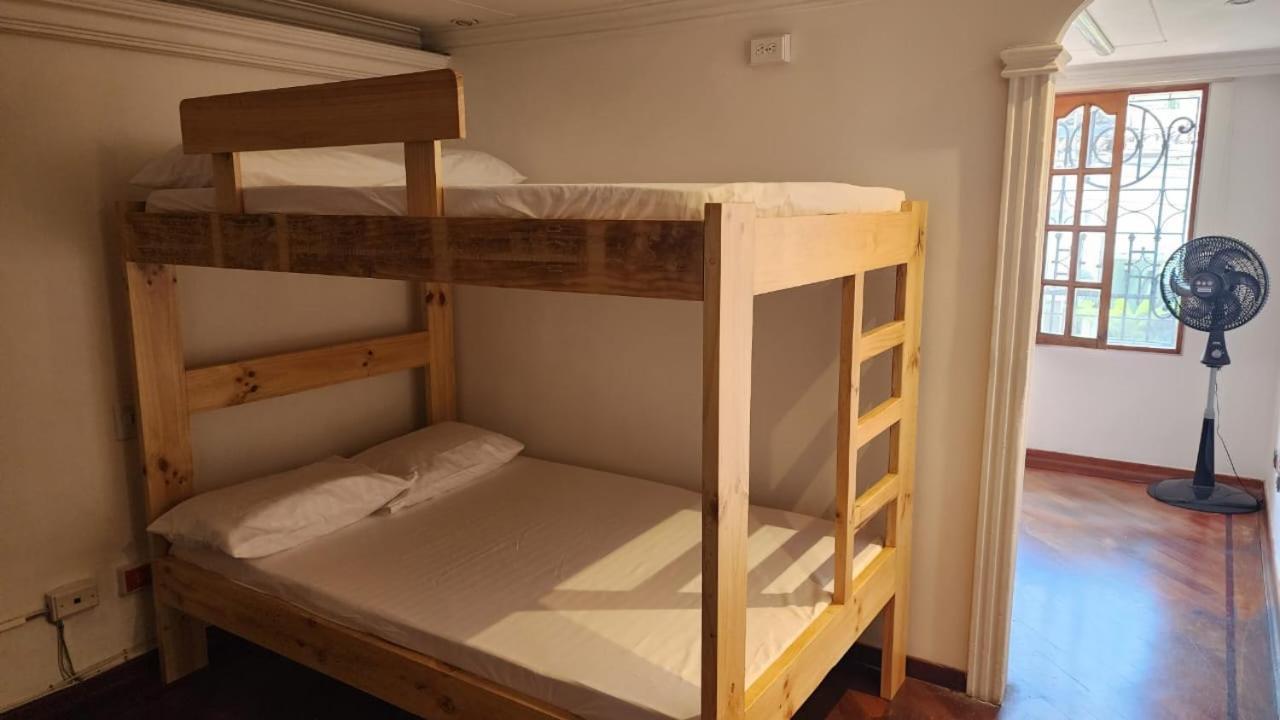 Paisa Hostel Medellín Exteriör bild